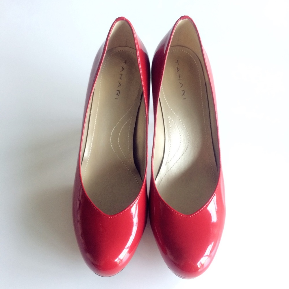 Tahari Lonnie Patent Leather Pumps